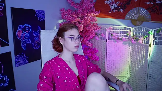 SeraphineDuskryn online show from 13, 7, 2026