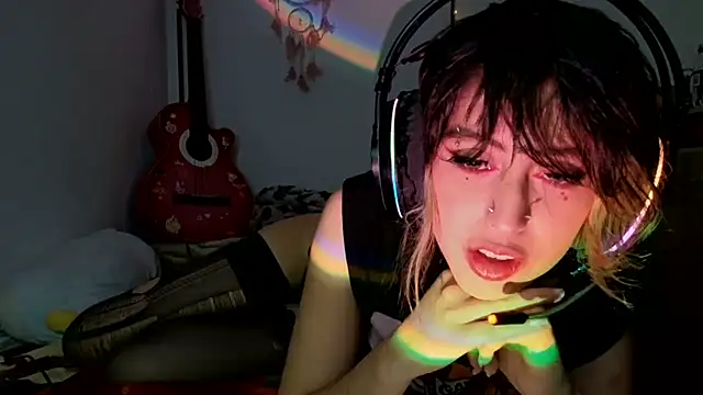 Snapshot of kittenpasive30 chatting on 21, 7, 2026 kittenpasive30 online show from 21, 7, 2026