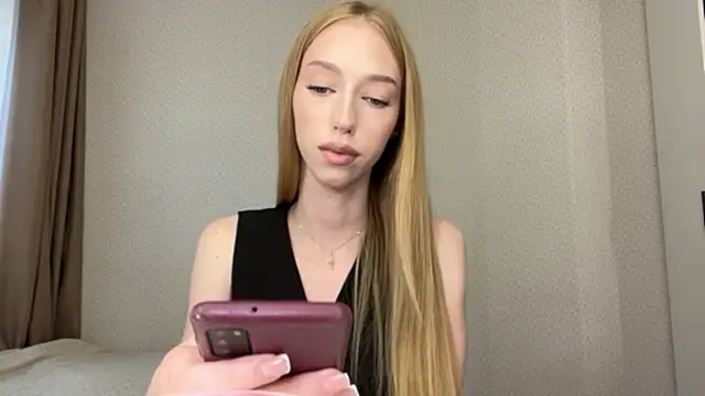 TraceyHowey online show from 28, 7, 2026