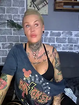 Snapshot of InkedMissLaBaehm chatting on 8, 7, 2026 InkedMissLaBaehm online show from 8, 7, 2026