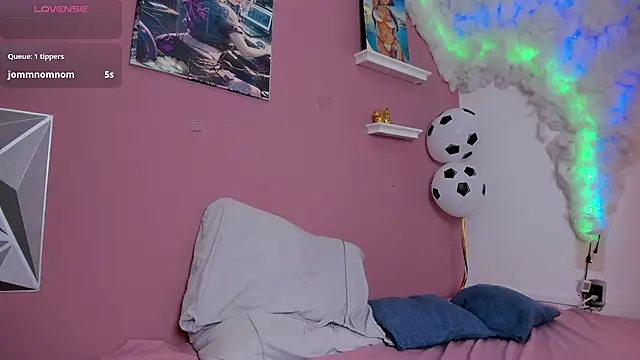 peach babe online show from 25, 6, 2026