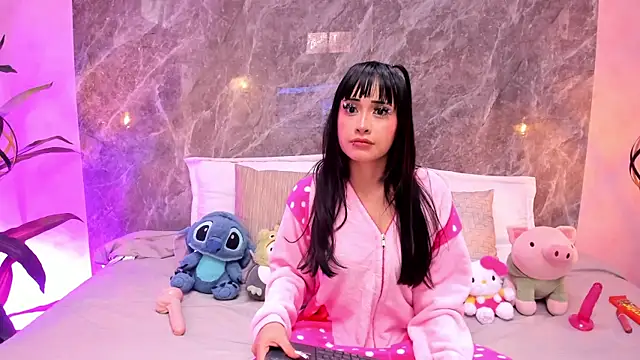 MiaRivvers online show from 17, 7, 2026