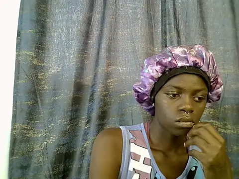 Snapshot of Sheratonyblacks chatting on 18, 6, 2026 Sheratonyblacks online show from 18, 6, 2026