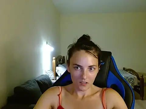 Snapshot of OliviaTheS chatting on 27, 6, 2026 OliviaTheS online show from 27, 6, 2026