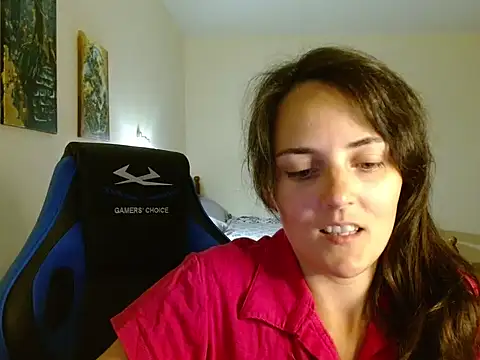Snapshot of OliviaTheS chatting on 25, 7, 2026 OliviaTheS online show from 25, 7, 2026