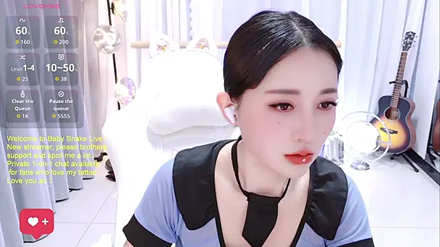 Snapshot of BabySnake chatting on 26, 6, 2026 BabySnake online show from 26, 6, 2026