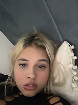 Snapshot of hannie- chatting on 21, 6, 2026 hannie- online show from 21, 6, 2026