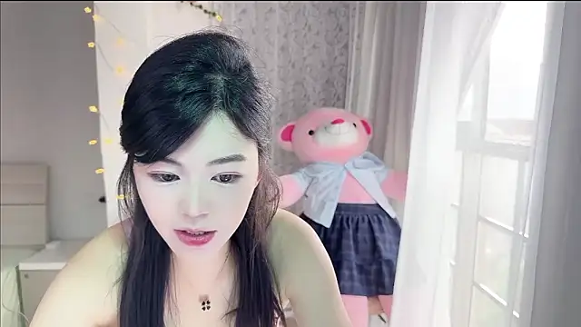 inlkitten online show from 18, 6, 2026