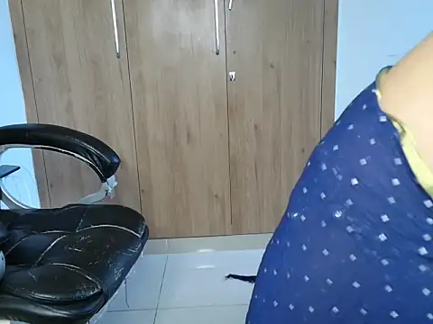 Sexynaina3 online show from 24, 6, 2026