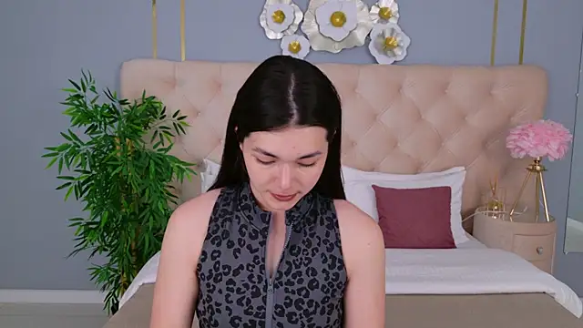 MaddieMeyer online show from 22, 6, 2026