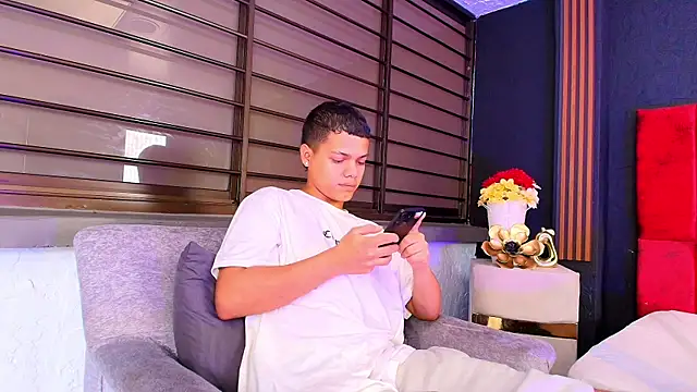 JulianSterling    online show from 13, 6, 2026