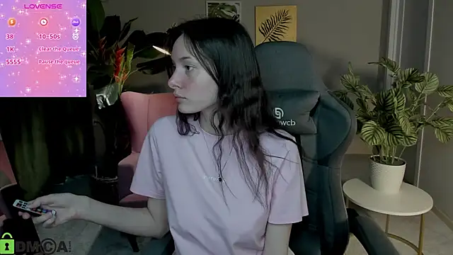 Eva Leeee online show from 22, 7, 2026