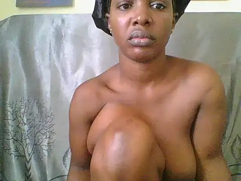 Snapshot of Lianah_Pesh chatting on 15, 7, 2026 Lianah Pesh online show from 15, 7, 2026