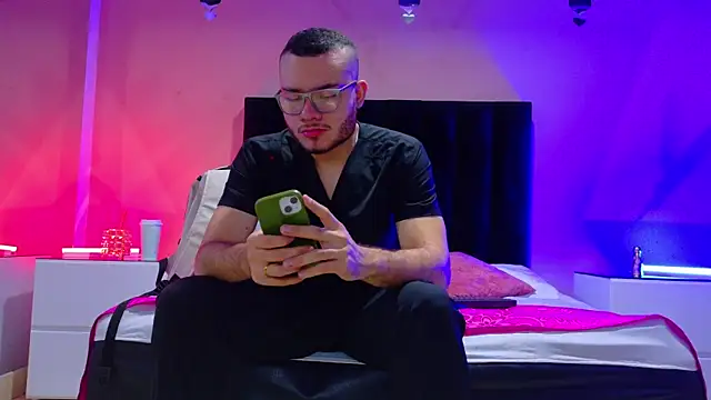 Matia Zelvya online show from 24, 7, 2026