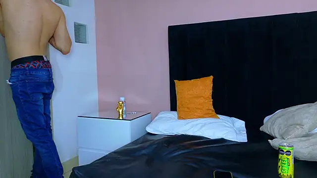 Matia Zelvya online show from 8, 7, 2026