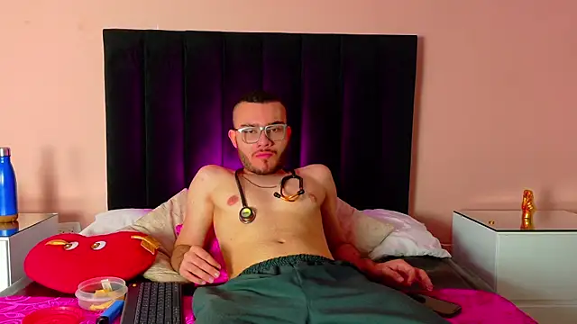 Matia Zelvya online show from 13, 7, 2026
