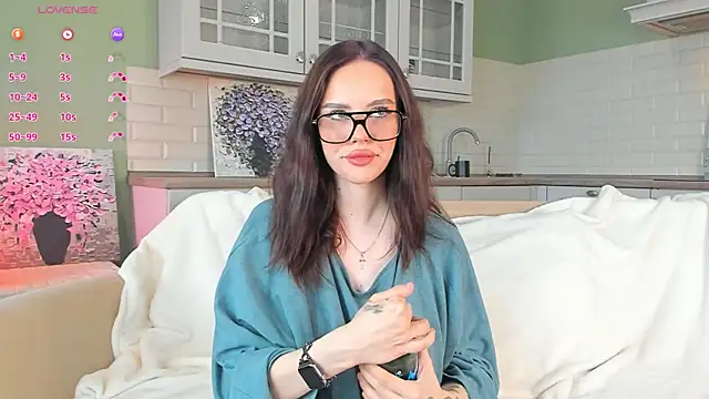Snapshot of KianaBrownn chatting on 15, 6, 2026 KianaBrownn online show from 15, 6, 2026