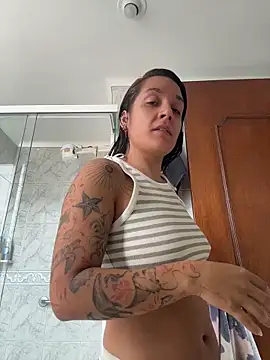 SOPHIA VELMONT online show from 15, 6, 2026