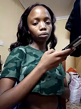 Snapshot of Sexyie_lynne chatting on 13, 7, 2026 Sexyie lynne online show from 13, 7, 2026
