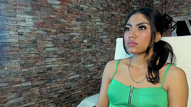 Bella stone  online show from 29, 6, 2026