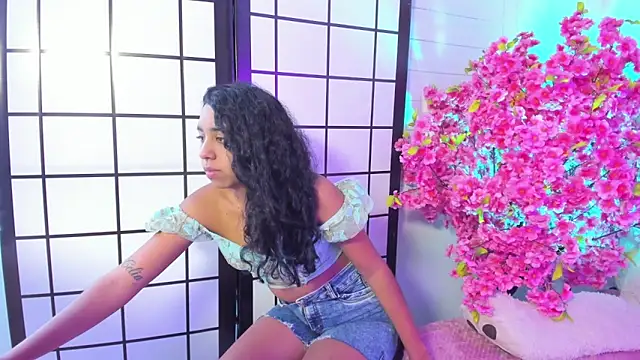 Snapshot of Ariana_Ivers_ chatting on 15, 6, 2026 Ariana Ivers online show from 15, 6, 2026