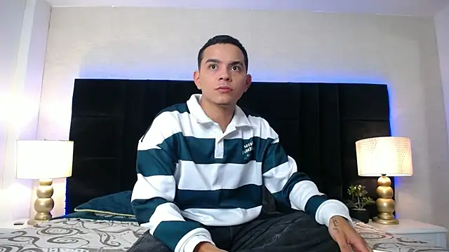 Snapshot of DylanParker_ chatting on 19, 6, 2026 DylanParker online show from 19, 6, 2026