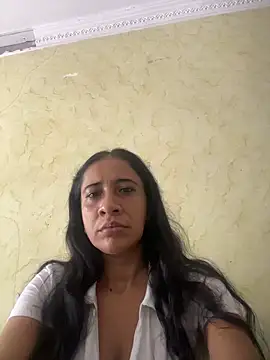 Snapshot of paolaqueenxx chatting on 16, 6, 2026 paolaqueenxx online show from 16, 6, 2026