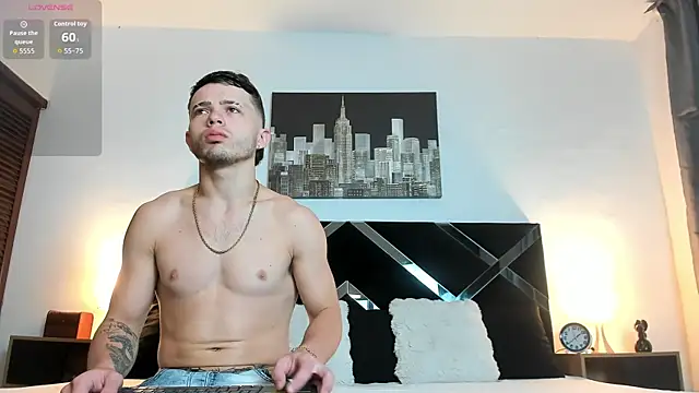 Snapshot of Zeus_damian21 chatting on 19, 6, 2026 Zeus damian21 online show from 19, 6, 2026