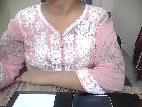 Snapshot of Bold-Divya1 chatting on 28, 7, 2026 Bold-Divya1 online show from 28, 7, 2026