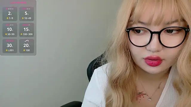 Snapshot of sakuraclover chatting on 21, 6, 2026 sakuraclover online show from 21, 6, 2026