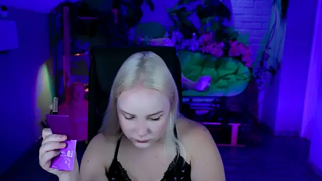 Snapshot of stellawatts chatting on 24, 7, 2026 stellawatts online show from 24, 7, 2026