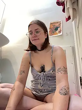 Snapshot of mclacy chatting on 19, 6, 2026 mclacy online show from 19, 6, 2026