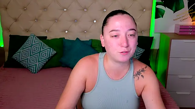 AVA MAXIMUS online show from 13, 7, 2026