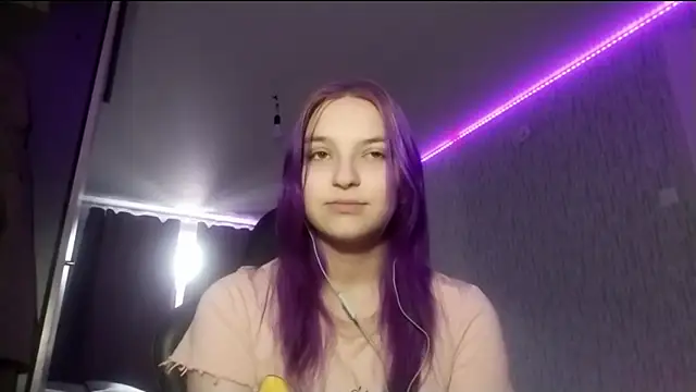 CaroylnOllhoff online show from 17, 6, 2026