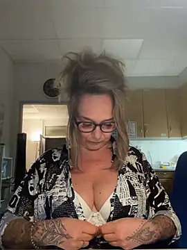 -SweetSandy- online show from 7, 8, 2026