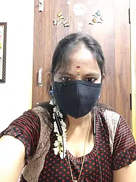Snapshot of Tamil_white_beauty chatting on 19, 7, 2026 Tamil white beauty online show from 19, 7, 2026