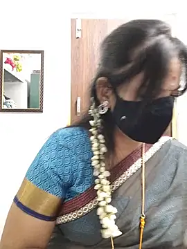Snapshot of Tamil_white_beauty chatting on 29, 6, 2026 Tamil white beauty online show from 29, 6, 2026