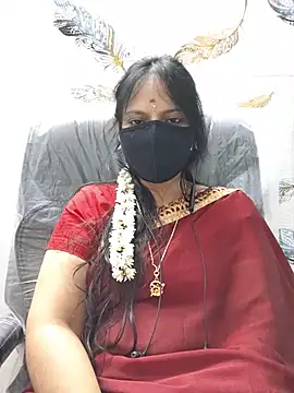 Snapshot of Tamil_white_beauty chatting on 28, 7, 2026 Tamil white beauty online show from 28, 7, 2026