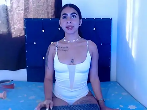 Snapshot of HelenDavied chatting on 1, 7, 2026 HelenDavied online show from 1, 7, 2026