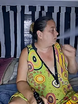 Snapshot of Madame100E chatting on 2, 8, 2026 Madame100E online show from 2, 8, 2026