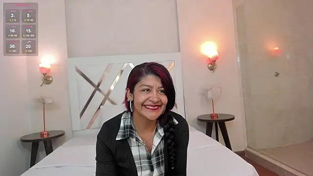 Sky Collins  online show from 30, 6, 2026