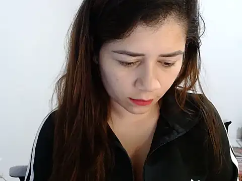 Snapshot of Luna_zoe chatting on 10, 7, 2026 Luna zoe online show from 10, 7, 2026
