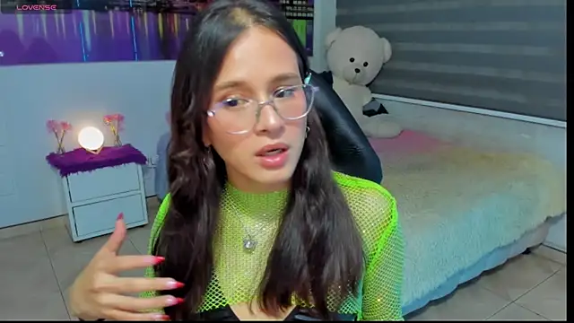 Snapshot of kumikoxxx chatting on 17, 6, 2026 kumikoxxx online show from 17, 6, 2026