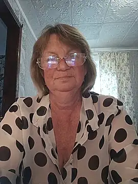 Snapshot of MilashkaCutie50 chatting on 25, 7, 2026 MilashkaCutie50 online show from 25, 7, 2026