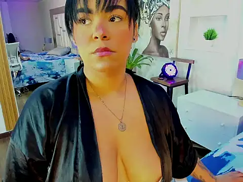 Vivi Wollds online show from 15, 6, 2026
