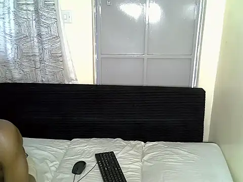 Snapshot of sassiejullie chatting on 30, 7, 2026 sassiejullie online show from 30, 7, 2026