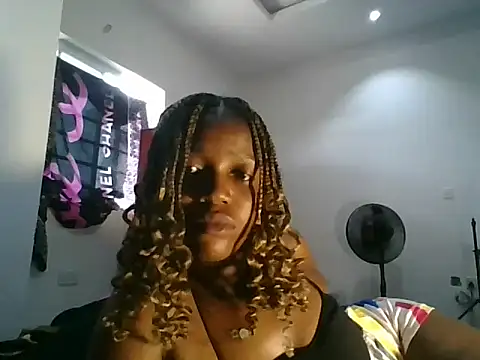 Snapshot of camillasoofine chatting on 14, 6, 2026 camillasoofine online show from 14, 6, 2026