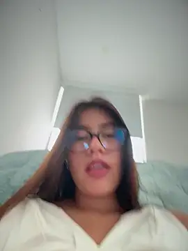 Snapshot of Saracalderon chatting on 26, 6, 2026 Saracalderon online show from 26, 6, 2026