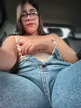 Snapshot of Saracalderon chatting on 17, 6, 2026 Saracalderon online show from 17, 6, 2026