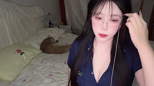 Snapshot of xinxinbabyisme chatting on 3, 7, 2026 xinxinbabyisme online show from 3, 7, 2026